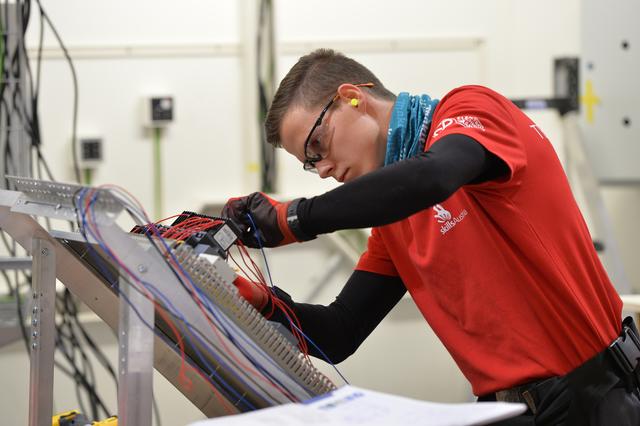 Stefan Prader bei den "WorldSkills" in Russland: Jetzt kämpft er in Graz um den Europameistertitel.