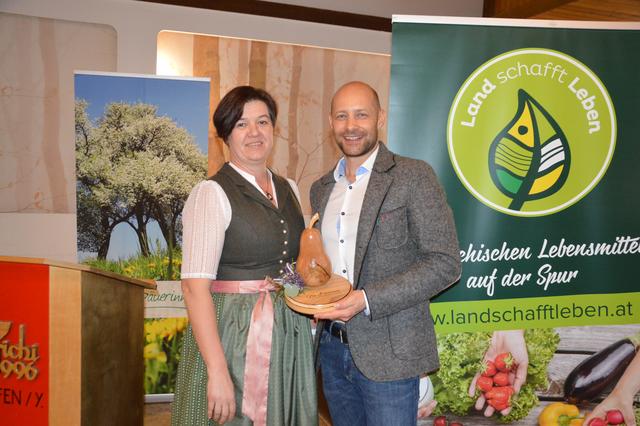 Gebietsbäuerin Andrea Stadlbauer und Referent Hannes Royer