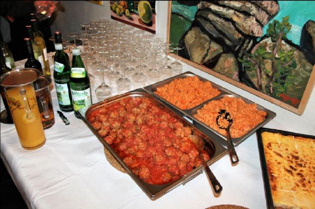 Teil des griechischen Buffets | Foto: Klaus Bergmaier