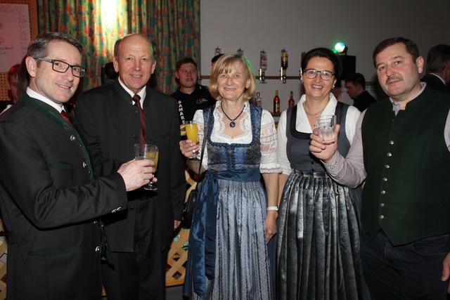 Bgm.Harald Bürgermeister sowie Bgm.a.D. Josef Dopler mit Gattin Maria; Sigrid Grubmair und Fred Wahlmüller | Foto: Eva Wahlmüller