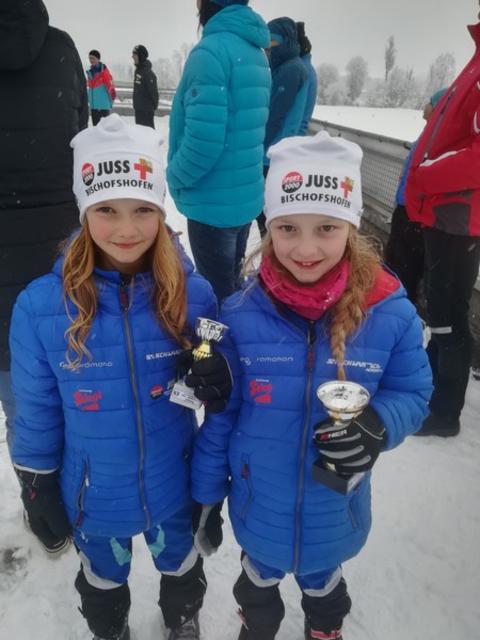 Mädchenabteilung: Lilli Latzl und Mia Wallner. | Foto: SV Schwarzach