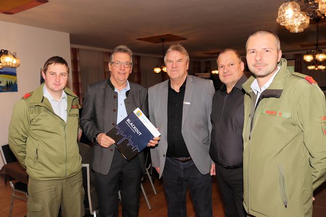 HBI Hans-Peter Langmann, Bürgermeister Johann Nestler, Anton Schober, Bernhard Schröttner, HBI Ing. Mark Wibner