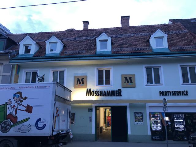 Neues Service bei der Fleischerei Mosshammer: Dem Vernehmen nach bietet der Betriebe bald auch Zimmer an. | Foto: KK
