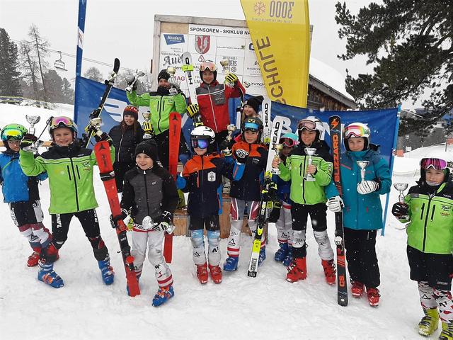 Volksbank Bezirkskindercup: Im Bild die Klassensieger am Bergskastel in Nauders.  | Foto:  TSV/SK Nauders
