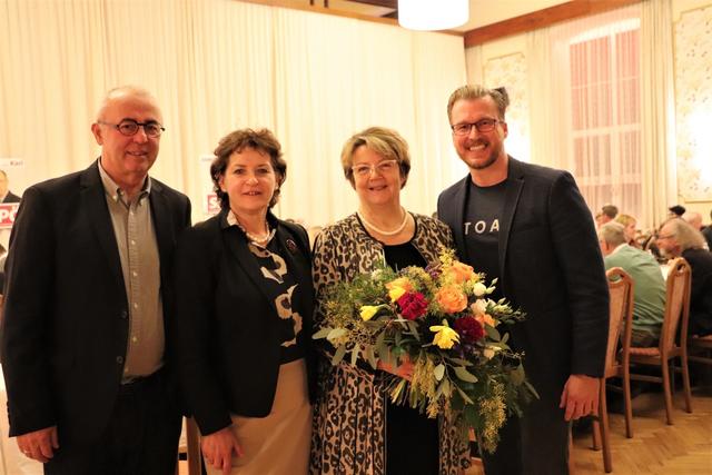 LR Ursula Lackner mit Karl Petinger, Renate Bauer und Oliver Wieser bei der Sitzung des erweiterten SP-Regionalvorstandes in Kalsdorf
 | Foto: Edith Ertl