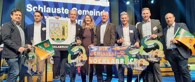 Sieger Vöcklabruck: Stadtrat Stefan Maier, Lennart Braun, Herbert Brunsteiner, Stadträtin Sonja Pickhardt-Kröpfel, Stadtrat Herbert Theil, Thomas Sommerer, Philipp Schrattenecker, Vizebürgermeister Michael Habenschuß (v.l.). | Foto: Stadtamt Vöcklabruck