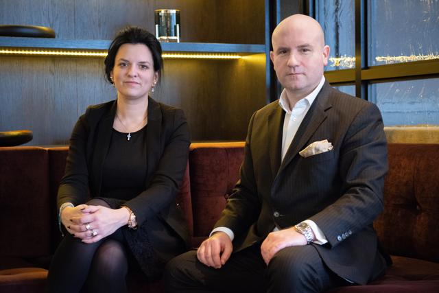 Lisa-Marie Ronach mit ihrem Chef Florian Koschat