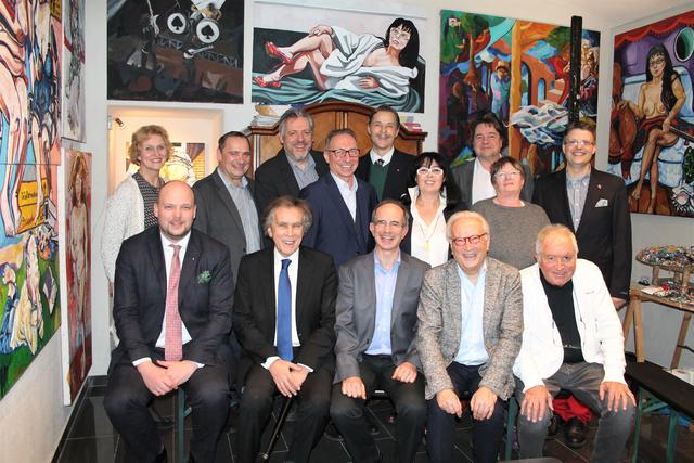 Sitzend: Philipp Jauernik, Emil Brix, Eric Frey, Hannes Swoboda und Bernd Moldan
Stehend: Margarete Jarmer, Gerald Steindl, Werner Groiß, Josef Wiesinger, Joseph Freiherr von Ritter zu Groenesteyn, Georgia Kazantzidu, Clemens Kofler, Christa Mahrhofer und Matthias Laurenz Gräff 