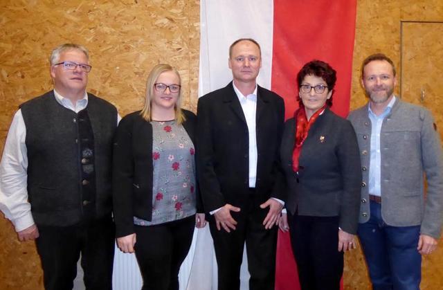 Der Ausschuss: Ernst Markt, Nicole Kapferer, Andreas Raass, Maria-Luise Feichtner und Thomas Zangerl (v.l.n.r.) | Foto: Gregortisch