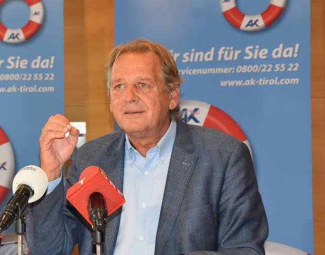 AK Präsident Erwin Zangerl zeigt sich empört über die Vorgangsweise einzelner Betriebe in Osttirol.