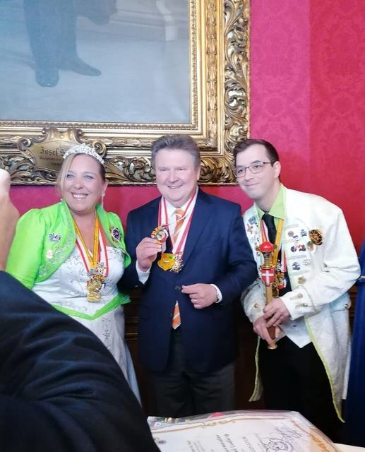 Bürgermeister Michael Ludwig mit unserem Landesprinzenpaar Wien und Burgenland | Foto: Faschingszentrum Steinbrunn Burgenland