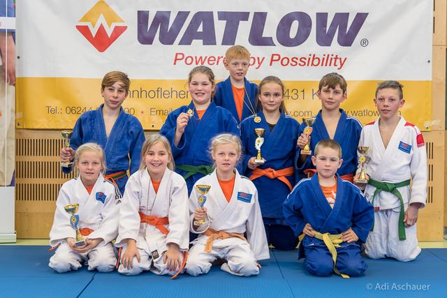 Kids der Judounion Hallein-Golling.