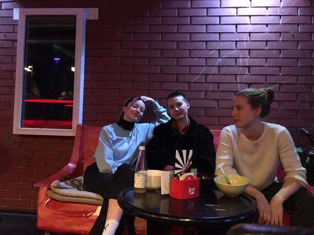 In lockerer Atmosphäre: die Drei Frauen | Foto: KK