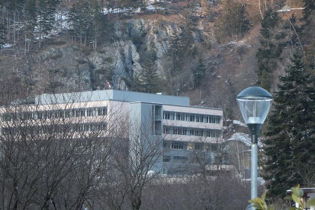 Neben dem Krankenhaus St. Vinzenz  in Zams (Haus 3) ist ein neues Pathologiegebäude geplant. Dort soll auch die Schwerpunktpflege untergebracht werden. | Foto: Othmar Kolp