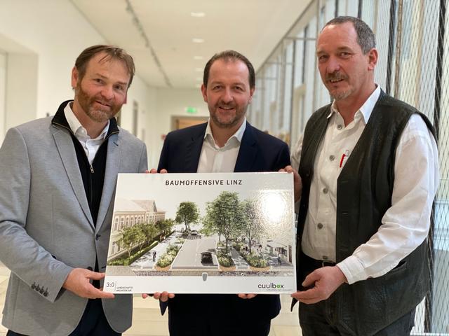 Landschaftsarchitekt Daniel Zimmermann (Planungsbüro 3:0), Grünreferent Vizebürgermeister Bernhard Baier und Stadtgrün-Abteilungsleiter Werner Münzker wollen 1.000 Bäume pflanzen (v. l.). | Foto: Stadt Linz