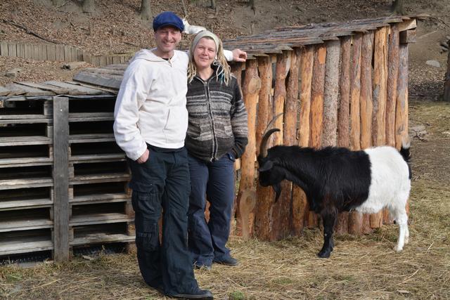 Andreas und Elisabeth Nussbaumer leben für ihre Tiere. Die Wallabys bekommen ein 2.500 Quadratmeter großes Gehege. | Foto: Eva Maria Plank