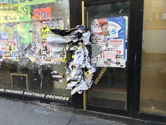 Gleich nebenan schaut die Auslage auch nicht besser aus.