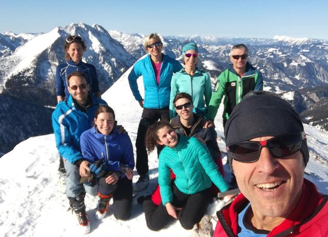 Bei herrlichem Kaiserwetter wagten sich neun Skitourengeher des Ennser Alpenvereins auf die Gsuchmauer.