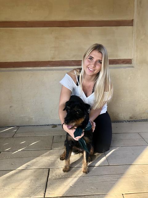 Heute lebt sie bei ihrem neuen Frauchen - dort könnte es ihr nicht besser gehen!  | Foto: Katrin Schöndorfer