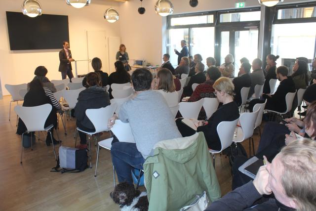 Die Fachkonferenz in Stanz lockte zahlreiche Experten zum Thema Bürgerbeteiligung und Demokratieverständnis an. | Foto: Hofbauer