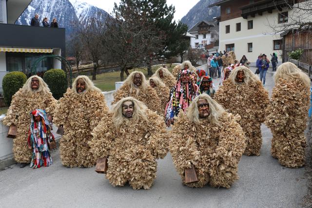 Die ersten Maschgarar als solche waren die Dorfbewohner von Sautens selbst | Foto: Archiv