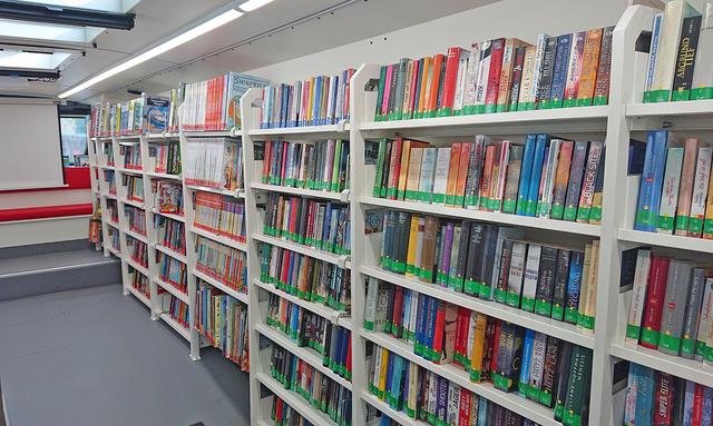 Rund 8.000 Bücher zählt der Gesamtbestand.