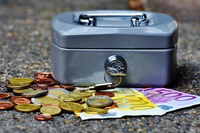 Mehrere tausend Euro Bargeld wurden aus der Wohnung in Villach gestohlen.