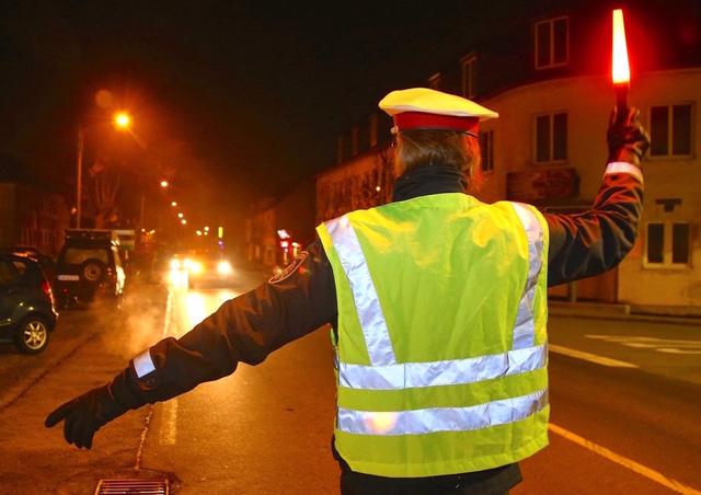 Bei einer Schwerpunktkontrolle zog die Polizei mehrere Drogen- und Alkolenker aus dem Verkehr.