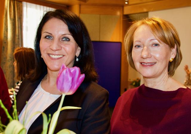 Elke Drum und Renate Katteneder. | Foto: Brs