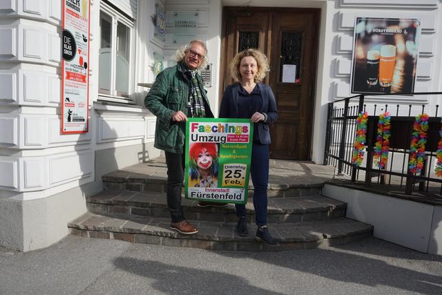 Tourismusvorsitzender Josi Thaller und Barbara Wagner freuen sich auf den Umzug.