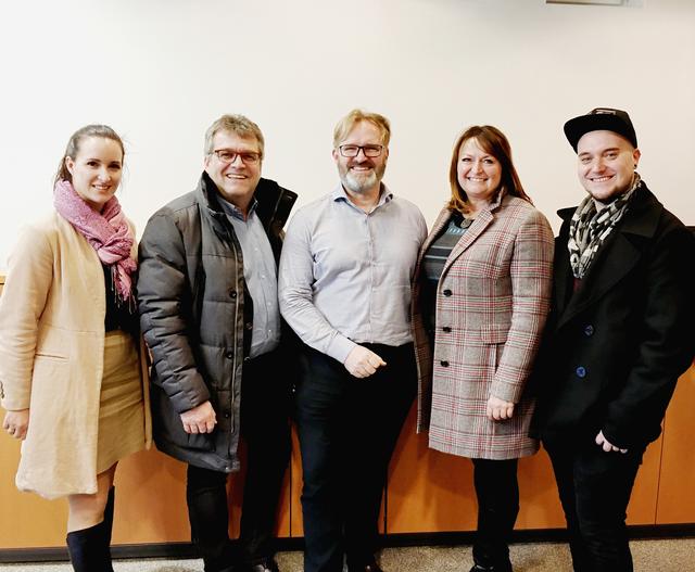 Jennifer Brandstätter (Standortmarketing Marchtrenk), Bürgermeister Paul Mahr, Starlim-Sterner Geschäftsführer Thomas Bründl, Nationalratsabgeordnete Petra Wimmer und Bernhard Stegh (Obmann Junge Generation Marchtrenk).