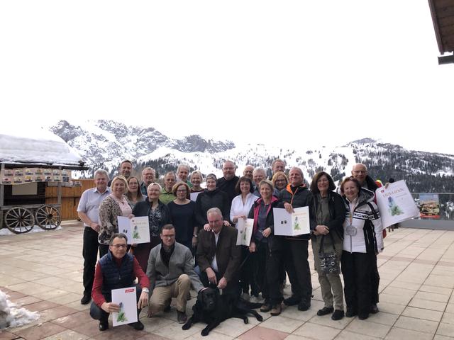 Im Plattner´s Alpenhotel am Nassfeld wurden zahlreiche Urlaubsgäste für Ihre Urlaubstreue geehrt.