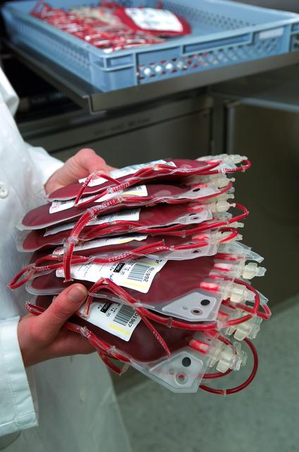 Blukonserven werden alle 90 Sekunden benötigt. | Foto: Gina Sanders - Fotolia