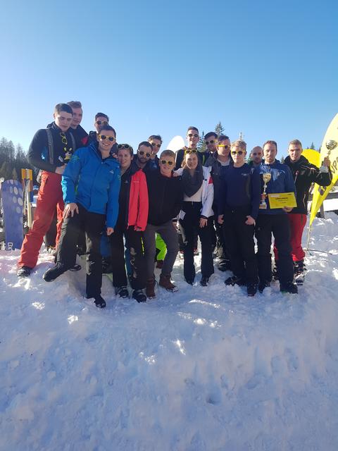 Die JVP Linz-Land hatte Spaß auf der Piste.
