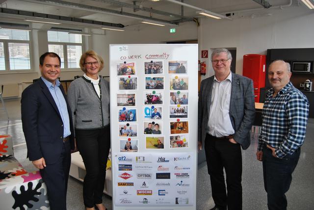 Besuch im Kindberger Cowerk: Michael Schickhofer, Sabine Kaltenbrunner, Ernst Janner und Siegfried Teubenbacher.