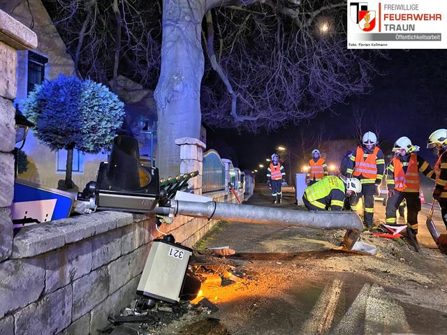 Einsatzkräfte fanden diese Zerstörung vor.