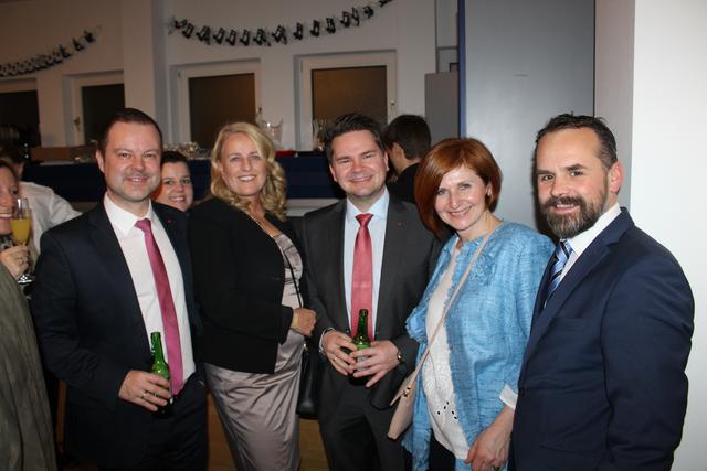 Christian Stückler, Claudia Arpa, Jürgen Jöbstl, Sabine und Diter Bardel (von links)