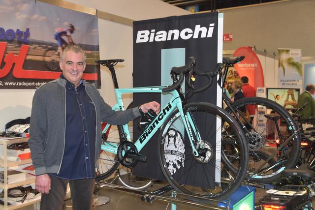 Peter Strobl und sein geliebtes E-Bike