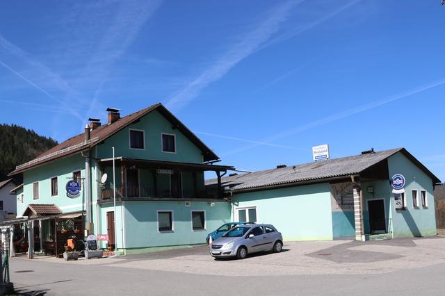 Das Gasthaus hat im Dezember 2019 seine Pforten geschlossen, jetzt soll es verpachtet werden. | Foto: Privat