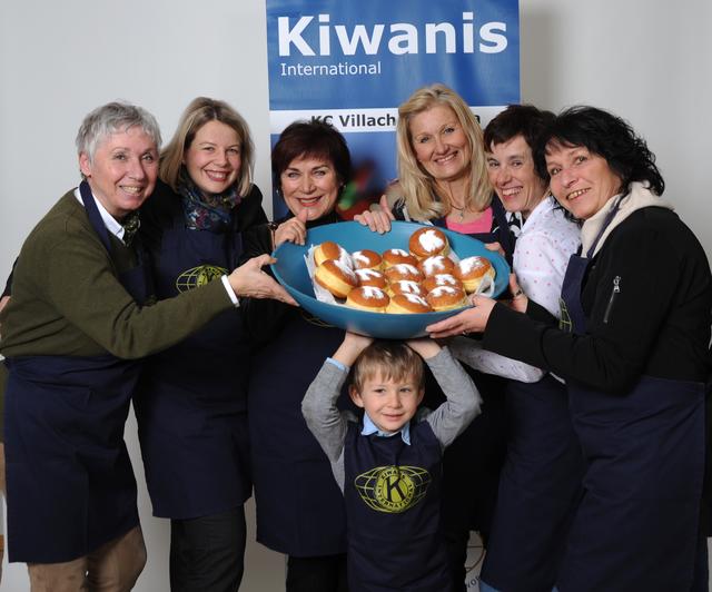 Jeder Krapfen kann helfen: Kiwanis sammelt für Kinder und Familien
