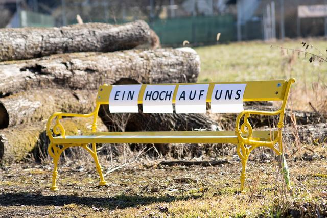 Die gelbe Bank wird die Liste auch durch den Wahlkampf begleiten.