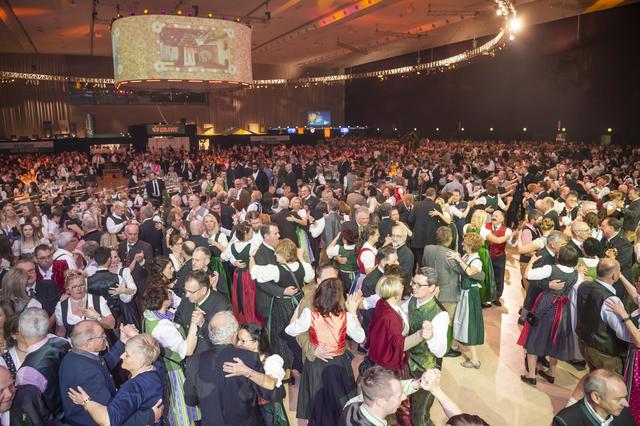 16.000 Besucher werden auch heuer wieder beim größten Ball Europas in die Grazer Stadthalle erwartet. | Foto: Foto Fischer