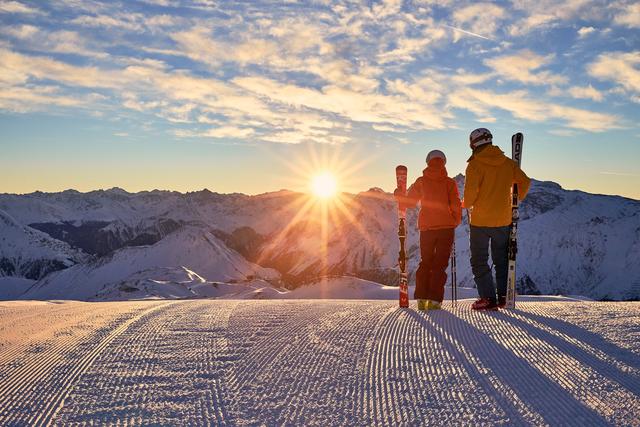 Sonne, perfekte Schneebedingungen und drei Open-Air-Konzerte der Extraklasse beim Sonnenskilauf in Ischgl. | Foto: TVB Paznaun - Ischgl