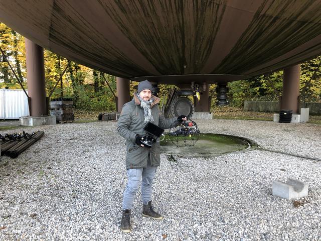 Markus Rockenschaub mit der Spezial-Drohne. | Foto: AEROVISION Drone Support GmbH