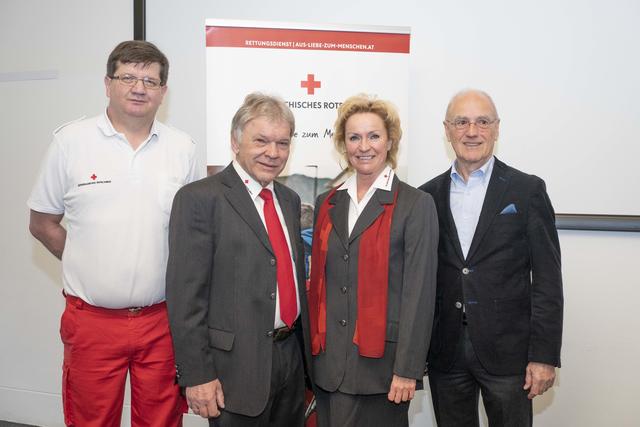 Wirtschaftsfrühstück beim Roten Kreuz Leoben: Bezirksgeschäftsführer Josef Himsl, Bezirksstellenleiter Franz Valland, Vizepräsidentin Andrea Leodolter und Organisator Siegfried Nerarth (v.l.).