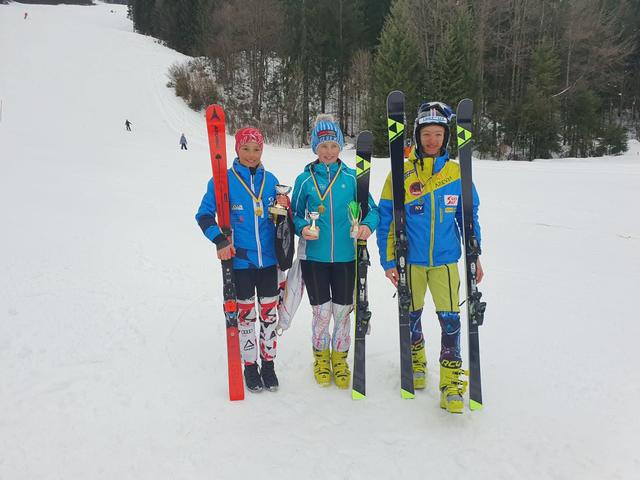 Erfolgreicher Ski-Nachwuchs aus Lunz: Lara Seis, Angelika Dallhammer, Sebastian Jagersberger in Lackenhof am Ötscher