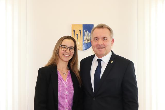 Bgm. Manfred Komericky kämpfte hartnäckig um eine Kassen-Kinderärztin, mit Irina Mang kommt die erste im Bezirk nach Kalsdorf.