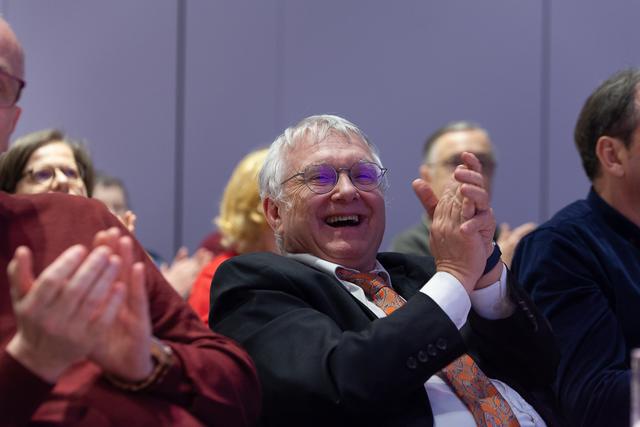 Gemeinderat und Landtagsabgeordneter Siegi Lindenmayr ist auch Ehrenvorsitzender der SPÖ Alsergrund. | Foto: Peter Reitmayr