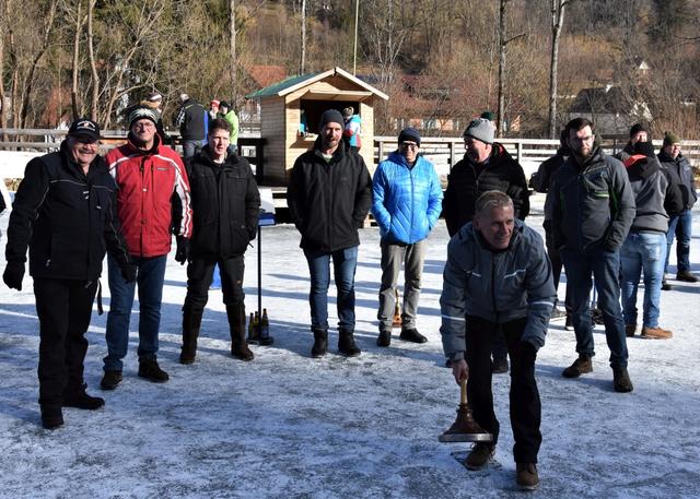 Auch der diesjährige Wintersporttag förderte wieder die Kameradschaft unter den Feuerwehrleuten des Bereichs Mürzzuschlag.