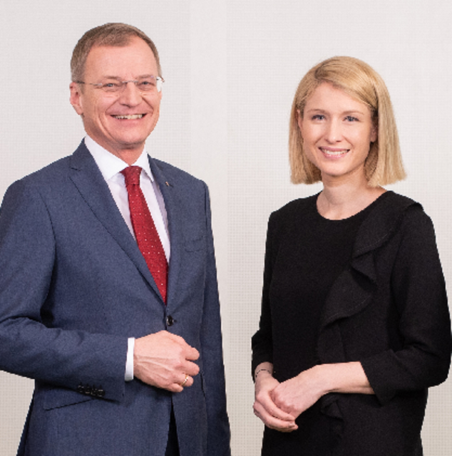 LH Thomas Stelzer und LH-Stellvertreterin Christine Haberlander.